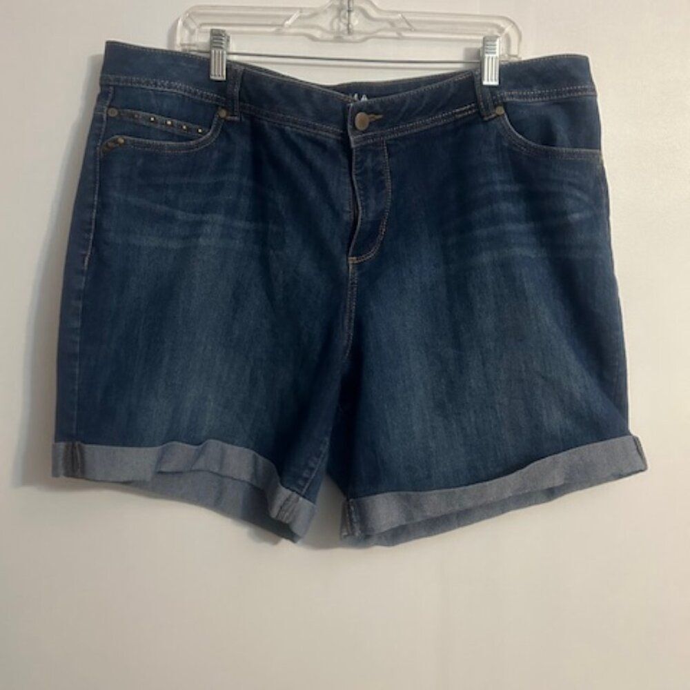 Sonoma Lifestyle Modern Fit 5 pocket walking shorts, size 18W